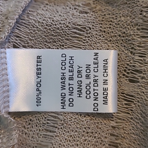 Women's Size Small sleeveless "andthewhy" shirt.  Tan color. NWT - Picture 5 of 11